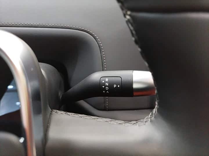 Фото 14 - LiXiang L8