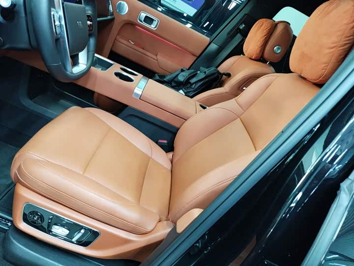 Фото 15 - LiXiang L8