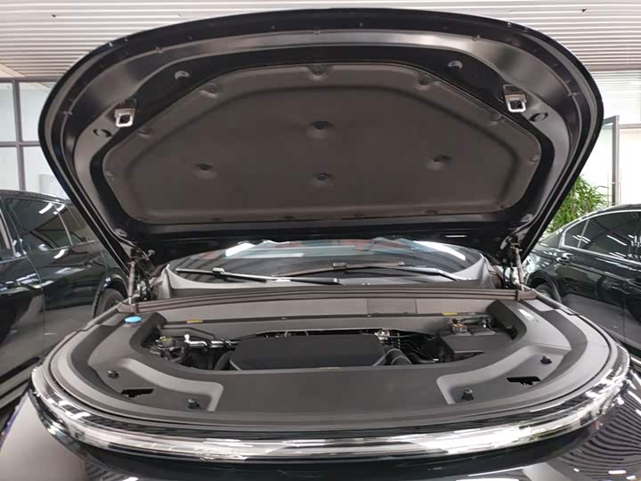 Фото 20 - LiXiang L8