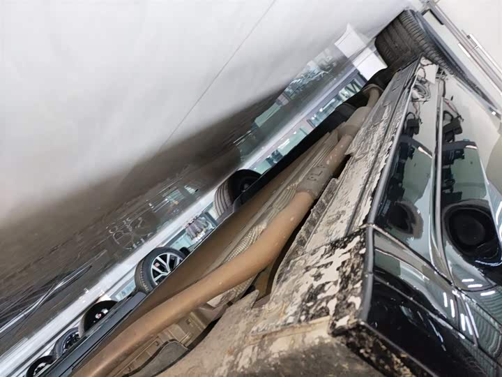 Фото 21 - LiXiang L8