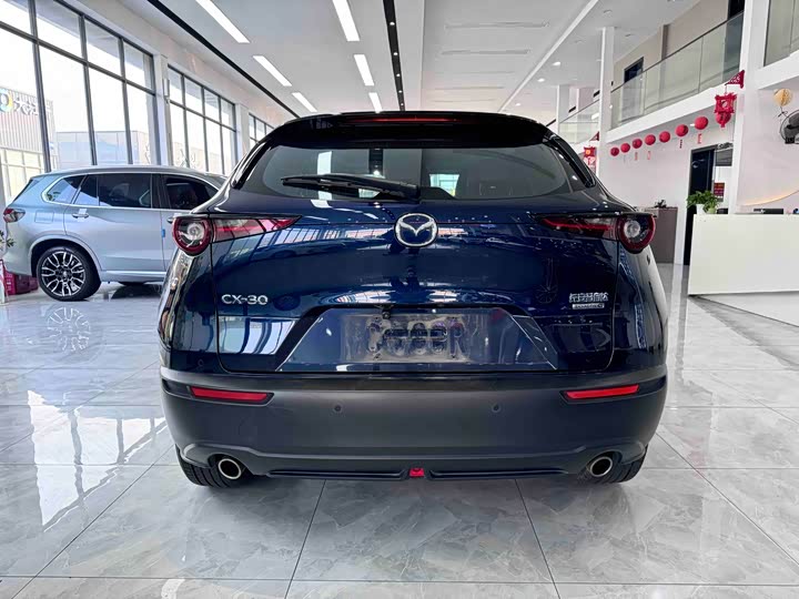 Фото 4 - Mazda CX-30