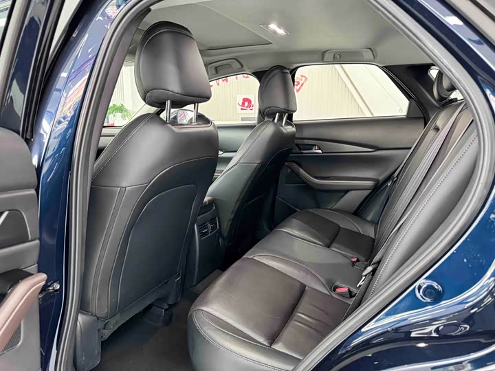 Фото 7 - Mazda CX-30