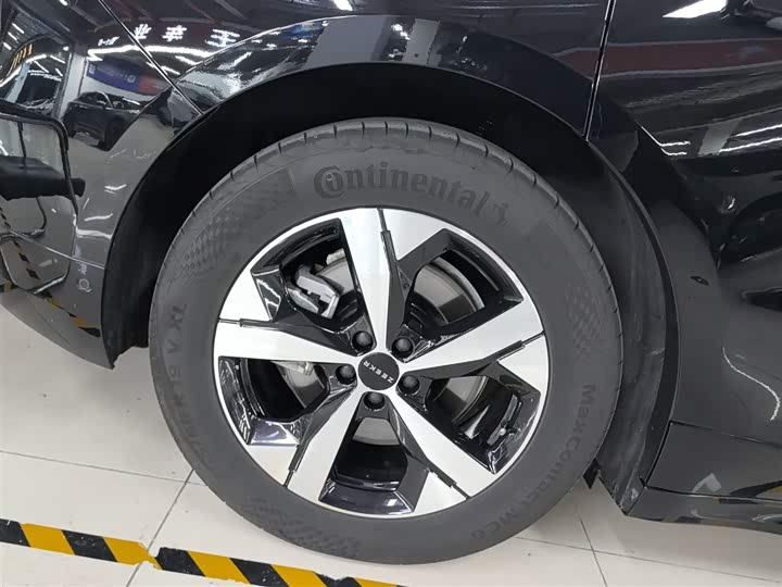 Фото 25 - Zeekr 001