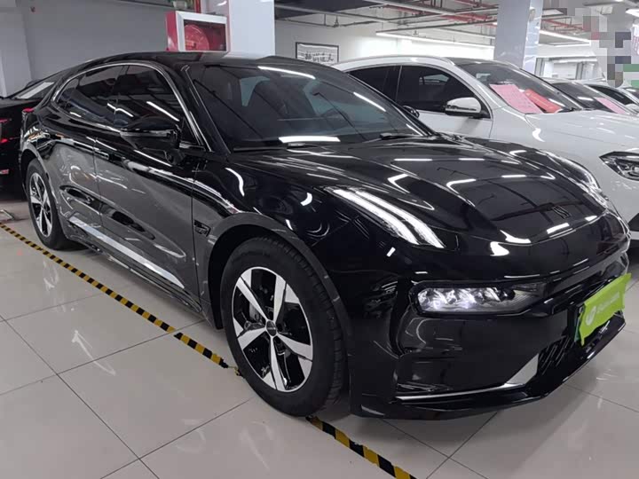 Фото 4 - Zeekr 001