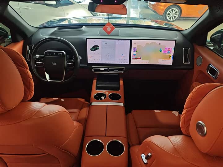 Фото 10 - LiXiang L8