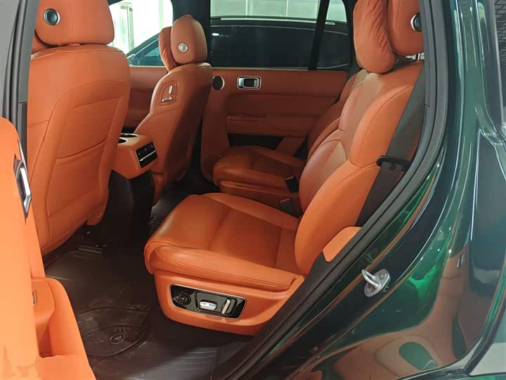 Фото 17 - LiXiang L8