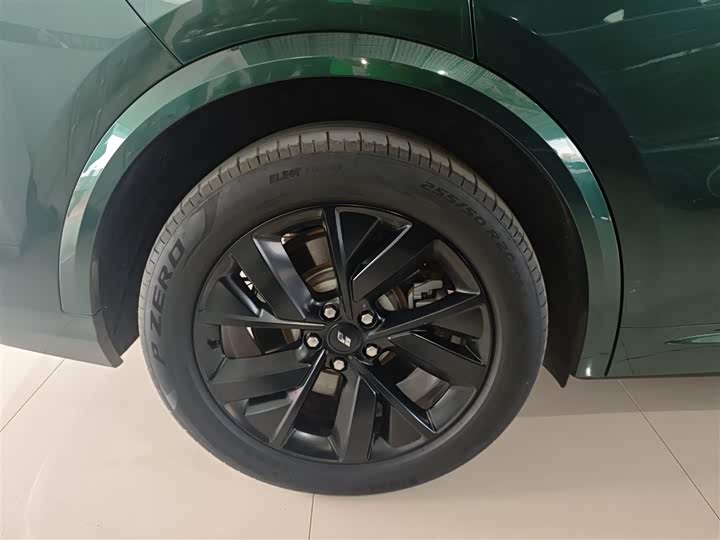 Фото 26 - LiXiang L8