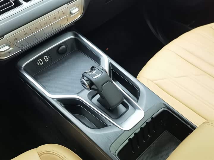 Фото 13 - Haval H5