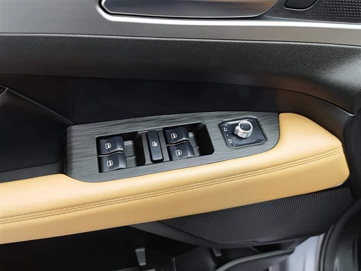 Фото 9 - Haval H5