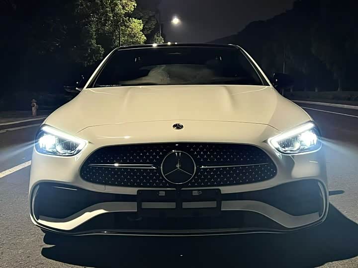 Фото 2 - Mercedes-Benz C-Class