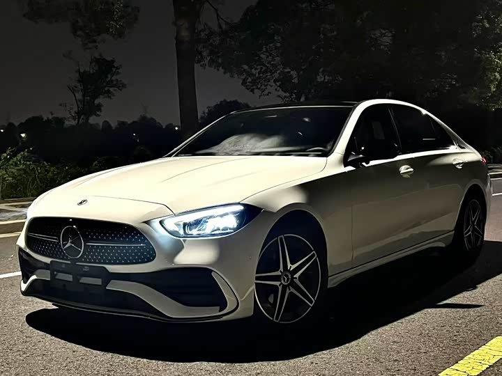 Фото 3 - Mercedes-Benz C-Class