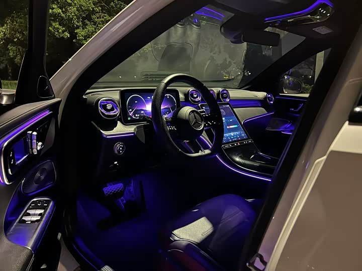 Фото 4 - Mercedes-Benz C-Class