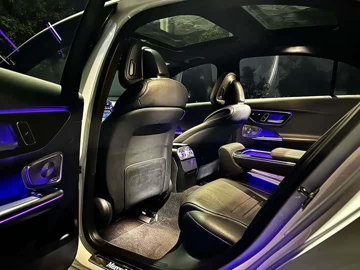 Фото 6 - Mercedes-Benz C-Class