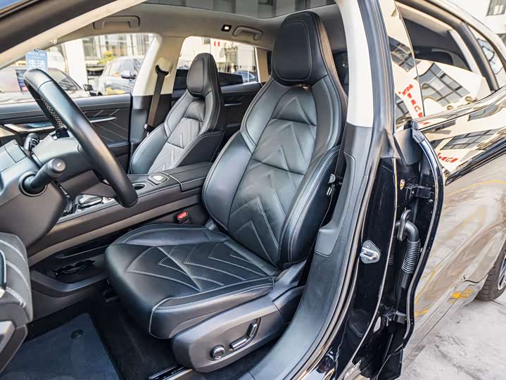 Фото 6 - Zeekr 001