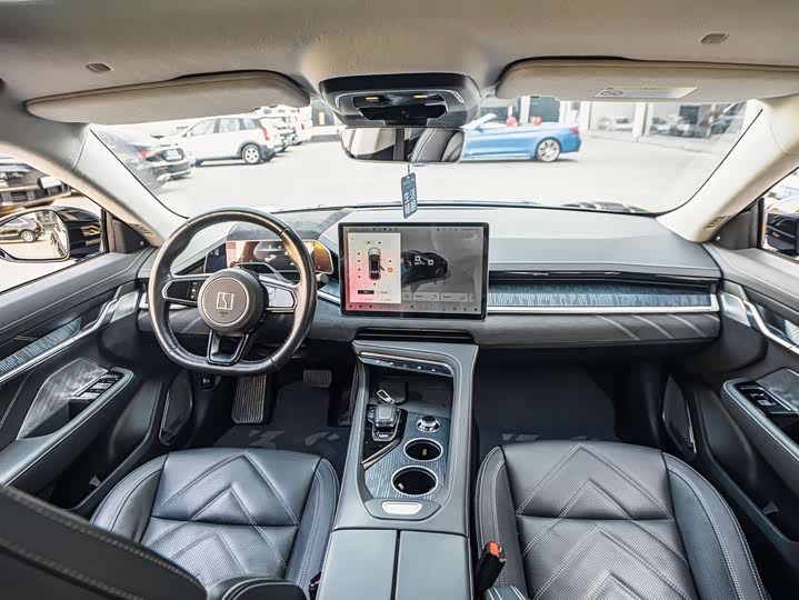 Фото 8 - Zeekr 001