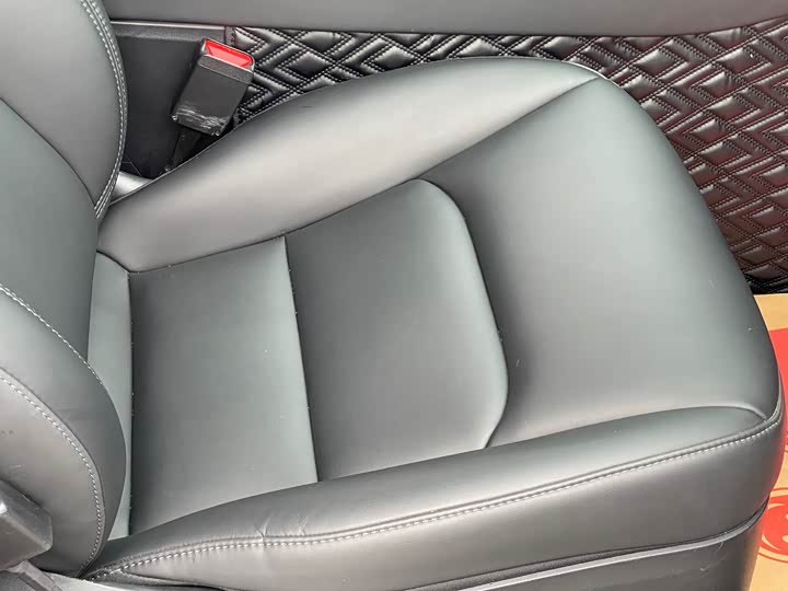 Фото 16 - Tesla Model Y