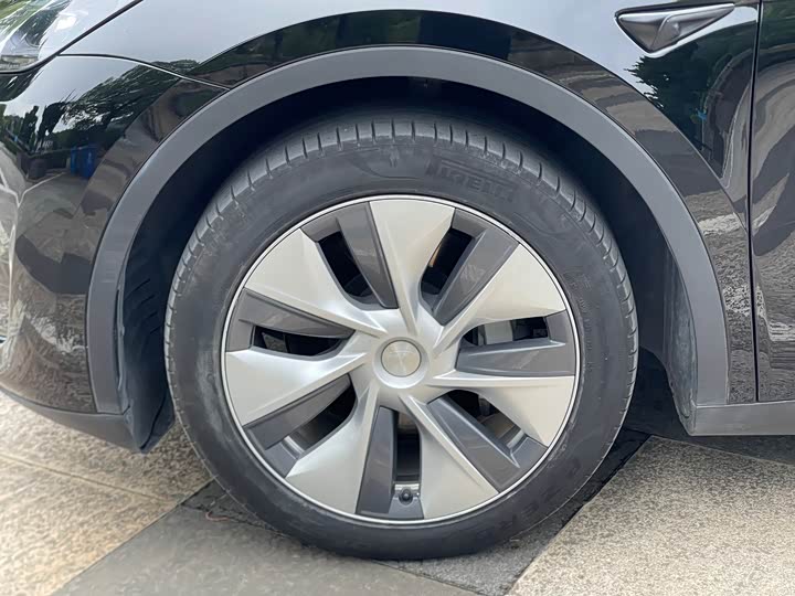 Фото 7 - Tesla Model Y