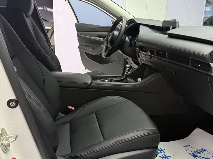 Фото 15 - Mazda 3 (Axela)