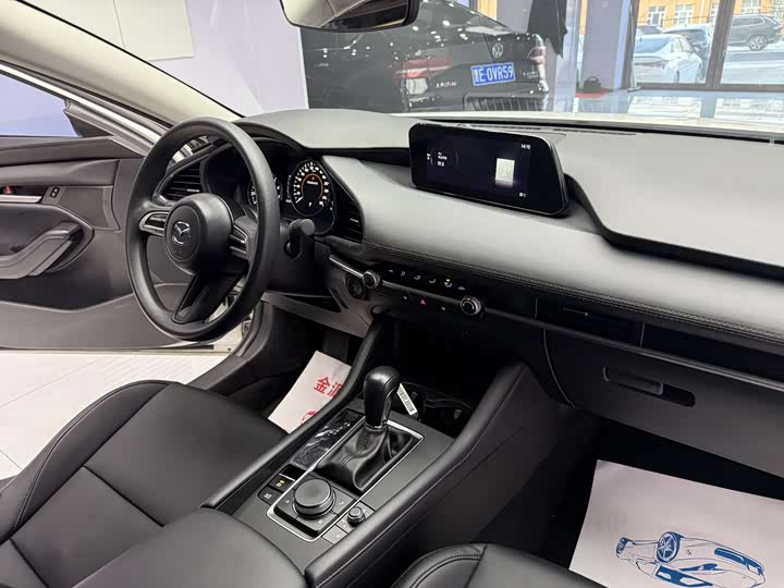 Фото 17 - Mazda 3 (Axela)