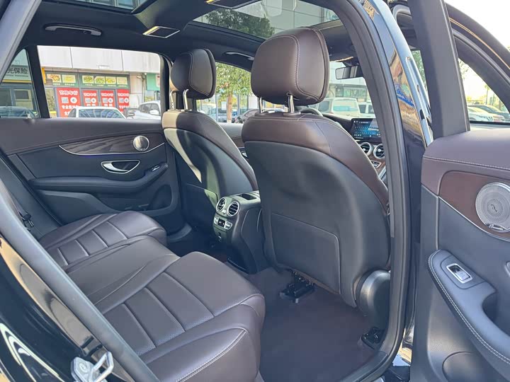 Фото 10 - Mercedes-Benz GLC-Class