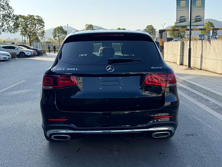 Фото 4 - Mercedes-Benz GLC-Class