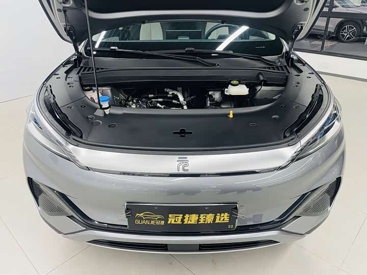 Фото 2 - BYD Yuan Plus