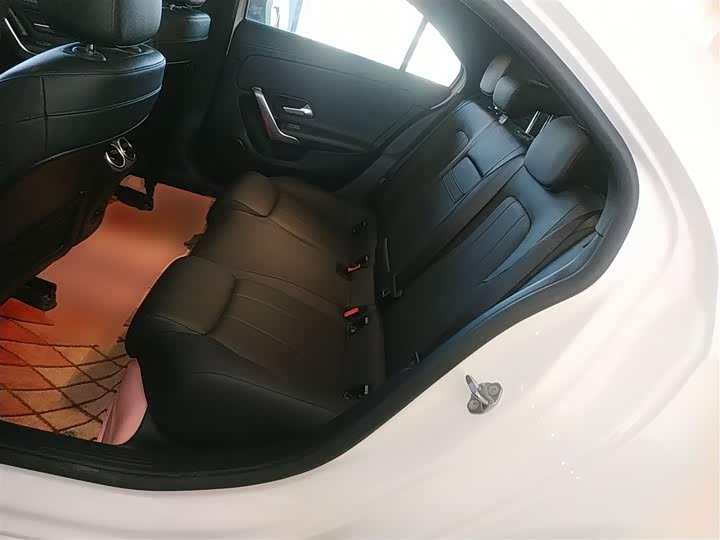 Фото 17 - Mercedes-Benz A-Class