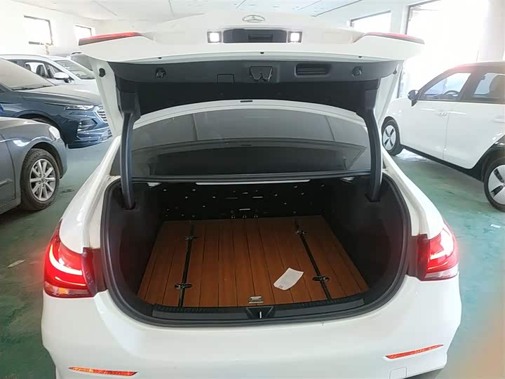 Фото 19 - Mercedes-Benz A-Class