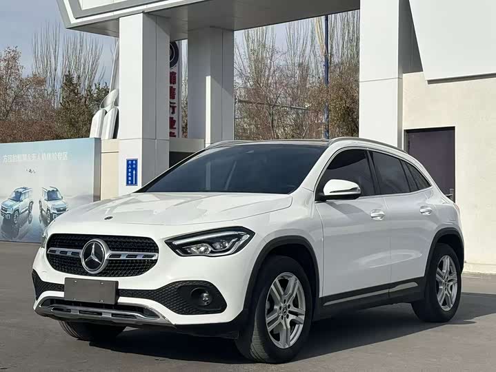 Фото 1 - Mercedes-Benz GLA-Class