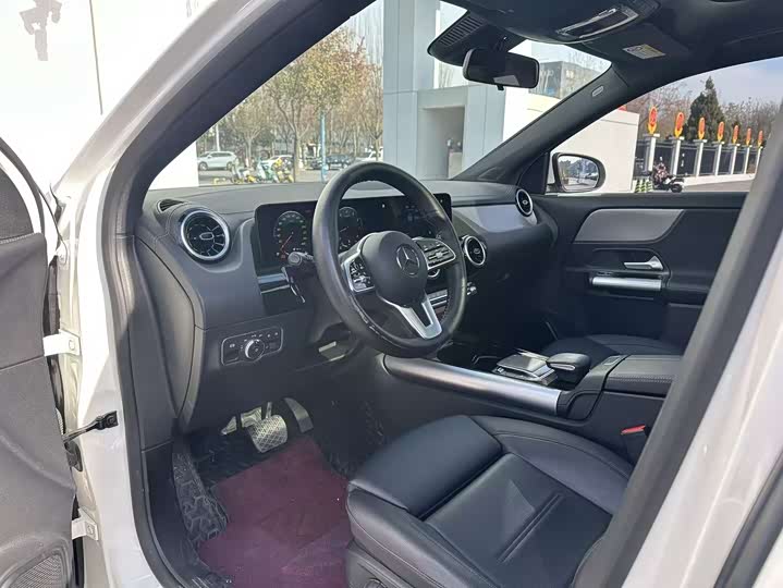 Фото 6 - Mercedes-Benz GLA-Class