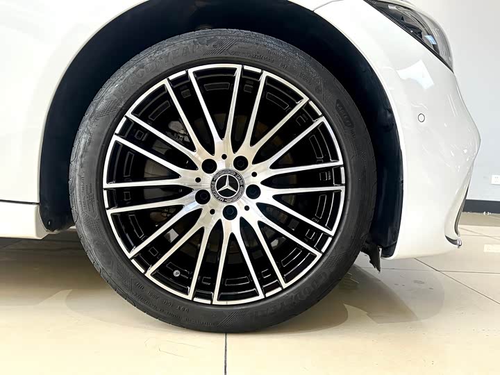 Фото 9 - LiXiang L9