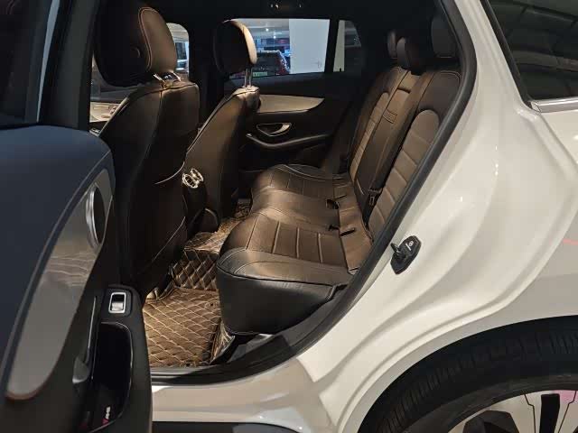 Фото 5 - Mercedes-Benz EQC