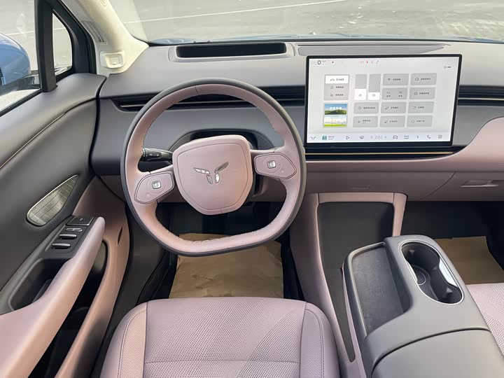 Фото 10 - Hongqi EHS5 (Tiangong 06)