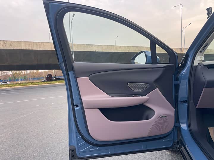 Фото 6 - Hongqi EHS5 (Tiangong 06)