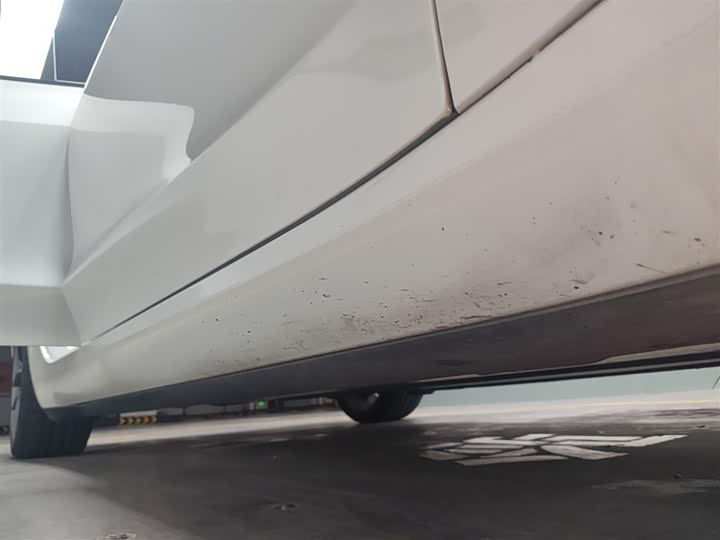 Фото 21 - Tesla Model 3