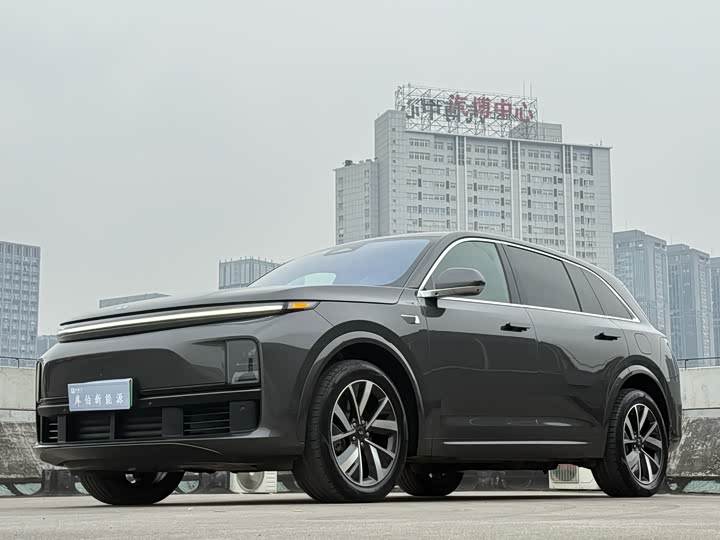 Фото 1 - LiXiang L7