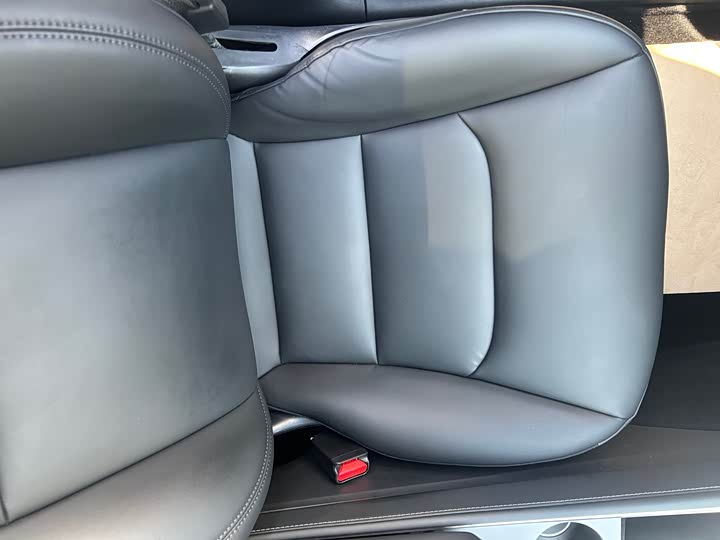 Фото 13 - Tesla Model Y