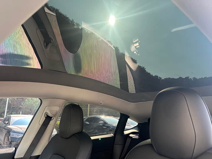 Фото 22 - Tesla Model Y