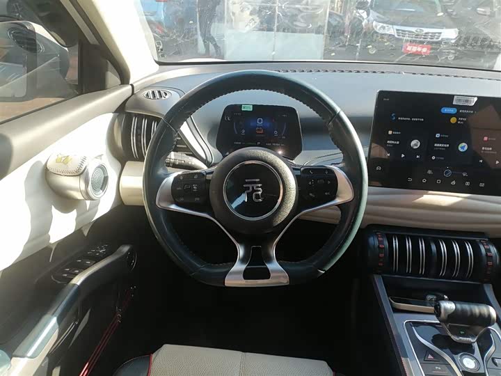 Фото 11 - BYD Yuan Plus