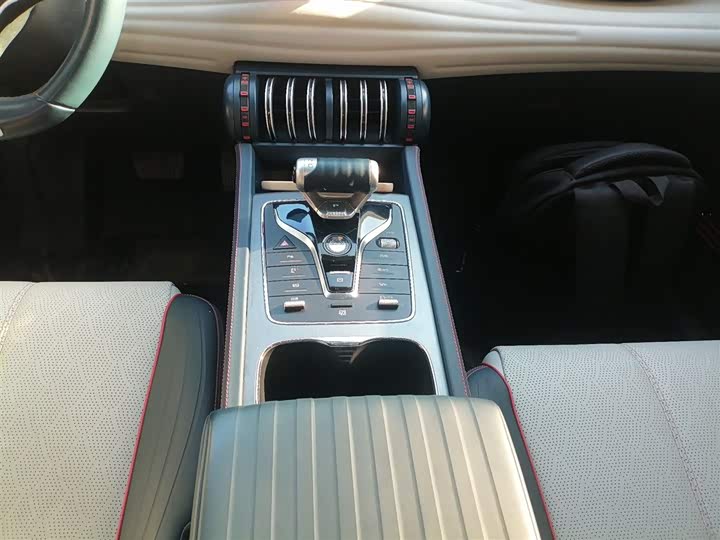 Фото 14 - BYD Yuan Plus