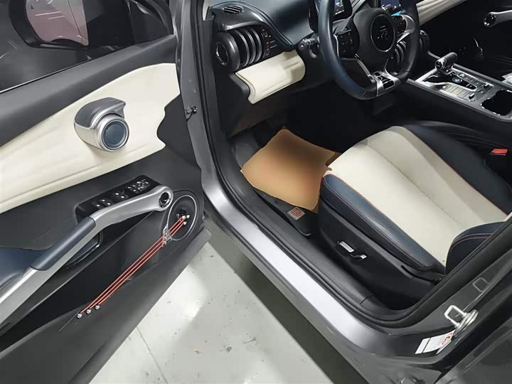 Фото 16 - BYD Yuan Plus