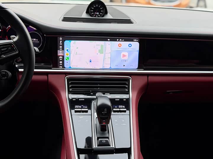 Фото 7 - Porsche Panamera