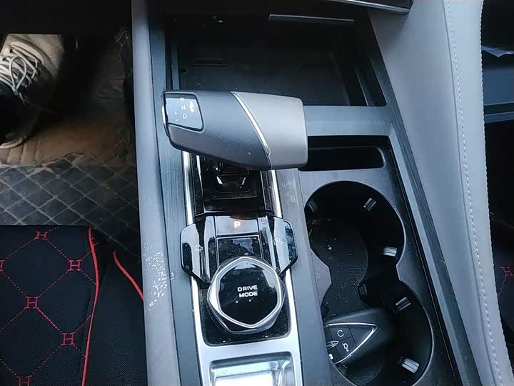 Фото 14 - Changan CS75 Plus