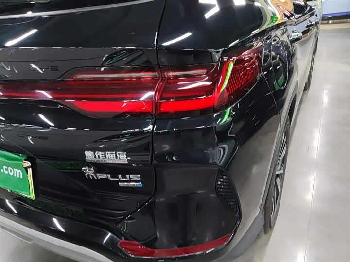 Фото 8 - BYD Song Plus Hybrid/EV