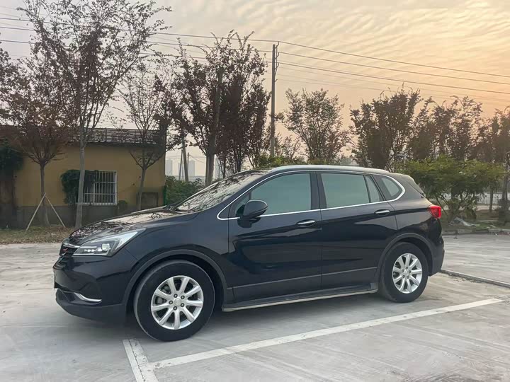 Фото 2 - Buick Envision Plus