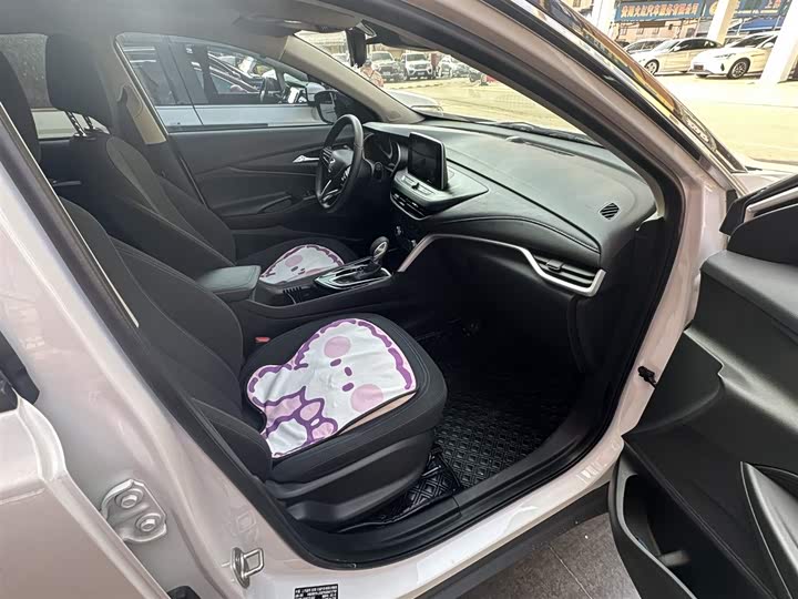 Фото 10 - Buick Encore