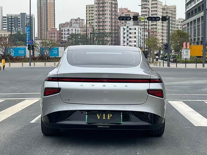 Фото 12 - XPeng P7