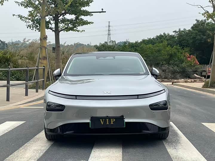 Фото 2 - XPeng P7