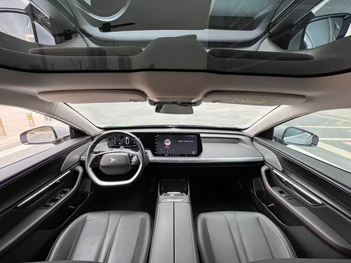 Фото 5 - XPeng P7