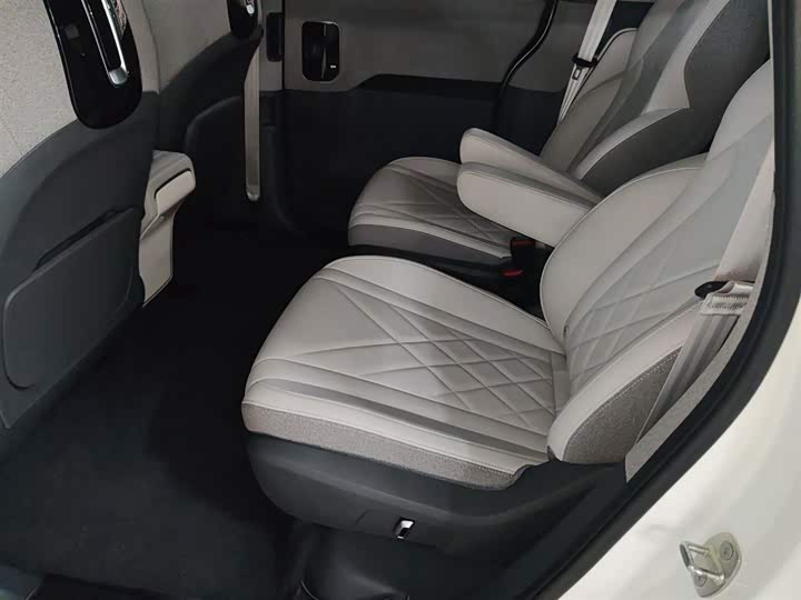 Фото 14 - BAIC Arcfox Kaola